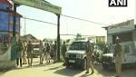 J&K: Terrorists hurl grenade CRPF