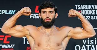 Arman Tsarukyan Says He’d Beat Any Ranked Lightweight: “They Don’t Want to Ruin His Career”
