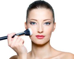 Make-up artist Adi Wahono memberikan tips praktis dalam memulaskan foundation untuk mencegah foundation tidak rata di wajah. Menurut make-up artist lulusan ... - 133033_womenmakeup