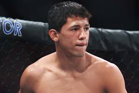 Bellator bantamweight champ Eduardo Dantas injured, title defense against Silva moved to 2014 - dantas-eduardo