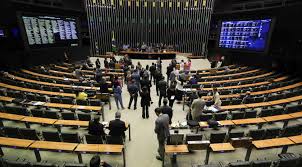 Voto remoto amplia produtividade, mas gera debate na Câmara