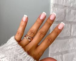 Image de Classic French Tip Nail Art