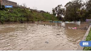 Calles inundadas y lento complicado marcaron el cierre d...