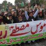 12th grader kills principal Pakistan