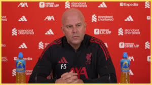 ¡Alarma en Liverpool! Slot Confirma Bajas Clave Antes de Enfrentar a Nottingham