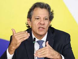 Concessão de rodovias é boa, mas não pode ser feita “a qualquer custo”, diz Haddad