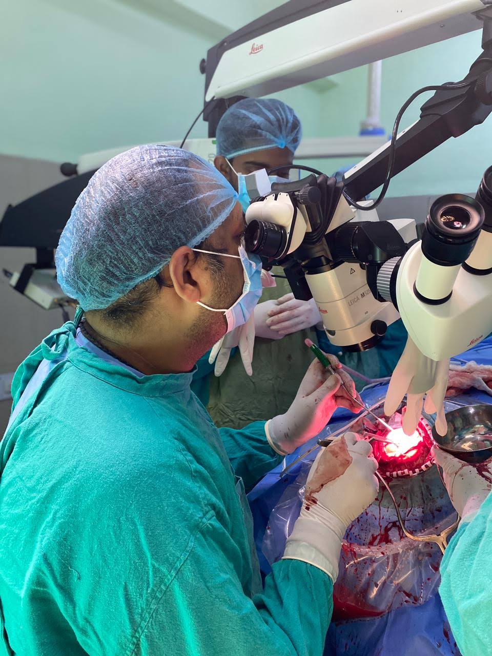 Microscopic Brain and Spine Surgery