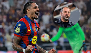 “Su mentalidad es increíble”: Hansi Flick aplaude a Raphinha tras ganar la Supercopa de España