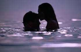 Resultado de imagem para IMAGEM DE CASAL SE AMANDO