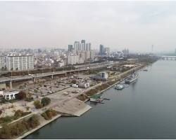 서울 마포구 망원한강공원, AI로 생성