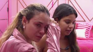 Sarah Andrade chora após discussão com Babu Santana e avalia BBB 26: 'Tô achando muito mais difícil'