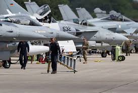 Nato vil forsøge at ’forstå detaljerne’, efter Trump vil trække 5.000 soldater ud af Tyskland