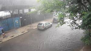 Rio entra em estágio 2 de atenção após chuva forte atingir a cidade