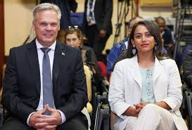 New Environment Minister Sworn In: Conflict of Interest Claims Emerge!