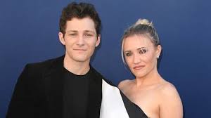 Emily Osment Asked for Intimacy Coordinator Over 'Uncomfortable' Age Gap With Co-Star on 'Young Sheldon' - IMDb