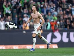 No duelo dos 'Borussias', Monchengladbach marca no fim e bate o Dortmund
