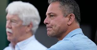 Royals Consider Reunions with Yastrzemski and Frazier Amid Offseason Strategy