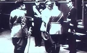 Résultat de recherche d'images pour "une journée particulière"