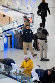 TSA wait times increase during airport chaos
