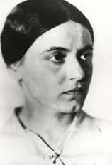 Edit Stein Edith Stein a &#39;Keresztről nevezett Teréz Benedicta&#39; (Teresia Benedicta a Cruce) kármelita nővér életútja, mártírhalála és szentté avatása mellett ... - edit_s