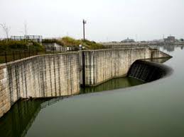 「ダム穴　日本」の画像検索結果