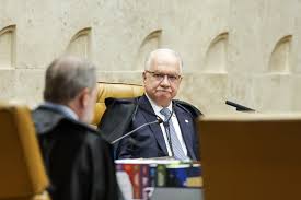 Presidente do STF pede respeito à autonomia das instituições dos países e diz esperar o mesmo para as brasileiras
