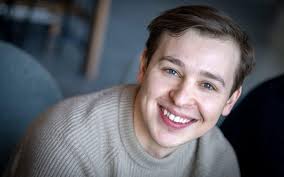 Han lämnar Sveriges Eurovision-röster