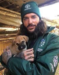 TOWIE star Pete Wicks saves 170 dogs from certain death at ...