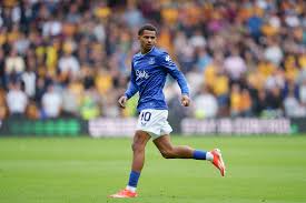 ¡Sorpresa en Aston Villa! ¿Buendía titular ante Everton? 🤔