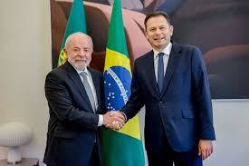 Lula agradece 'bica' oferecida por premiê de Portugal, Luís Montenegro