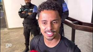 Allan chega a São Paulo para fazer exames e assinar com o Corinthians: "Meu sonho"