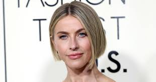 Julianne Hough's Bikini Body Breaks the Internet! See the Pics! - Imagen principal del artículo