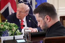 Trump descarta tropas en Ucrania e impulsa cumbre con Putin y Zelenski - Imagen principal del artículo