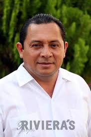 Román Quian Alcocer, fue el primer Presidente Municipal de Solidaridad nativo de Playa del Carmen. Orgulloso de sus raíces y costumbres, trabaja con fuerza ... - 900