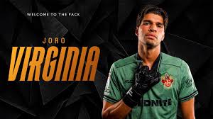 Gallery | Virginia checks in at Compton | Men's First-Team | Latest News - Wolverhampton Wanderers FC