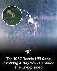 One pH๏τograph. One child. One mystery that still refuses to fade. In the summer of 1967, a young boy named Ronnie Hill snapped a pH๏τograph that would go on to haunt researchers