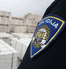 Slikovni rezultat za provala u kiosk