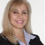 Valéria Rocha Maia formou-se em 1976 pela Universidade Federal de Minas Gerais. Especializou-se em Cirurgia Plástica no Hospital da Previdência dos ... - ft-dra-valeria