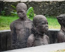 Image of statue or memorial related to slavery