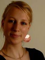 Sophie Haarhaus, geboren am 25.12.1984 in Mölln, studiert politische ...