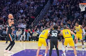 Lakers’ pregame surrender reflects a change in the long-time Spurs rivalry