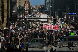 Hundreds of Minnesota Businesses on Strike in Protest Against ICE
