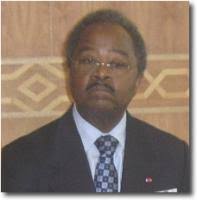 :: Ebenezer NJOH MOUELLE Philosophe, Homme politique Camerounais. site web ... - photol
