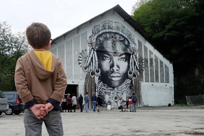 YZ, la créatrice des nouveaux timbres, a grandi entre le Limousin et le  Berry - Saint-Martin-Château (23460)