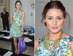 I recently asked you who wore this floral print Zara dress better? Denise van Outen or Rebecca Ferguson? Denise is currently winning, but would she be ... - olivia-palermo-zara