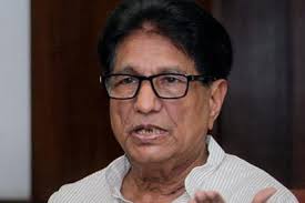 Ajit Singh Civil Aviation Minister Ajit Singh today backtracked saying it has no intention privatise Air India (PTI) - M_Id_426990_Ajit_Singh
