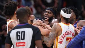 Dyson Daniels, Mitchell Robinson ejected for fight as Knicks embarrass Hawks