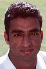Full name Mohammad Akram Awan. Born September 10, 1974, Islamabad, Punjab. Current age 39 years 200 days. Major teams Pakistan, Allied Bank, Essex, ... - 052589.player