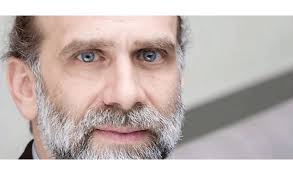 Dennis Fisher talks with cryptographer Bruce Schneier about the revelations of the NSA&#39;s capabilities to subvert and weaken cryptographic algorithms, ... - bruce-schneier-680x400