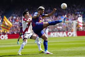 Adiós a Ronald Araújo después de cuatro meses de negociaciones con el Barça con acuerdo cerrado